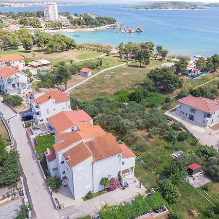Apartments And Rooms On The Beach Vodice Zewnętrze zdjęcie