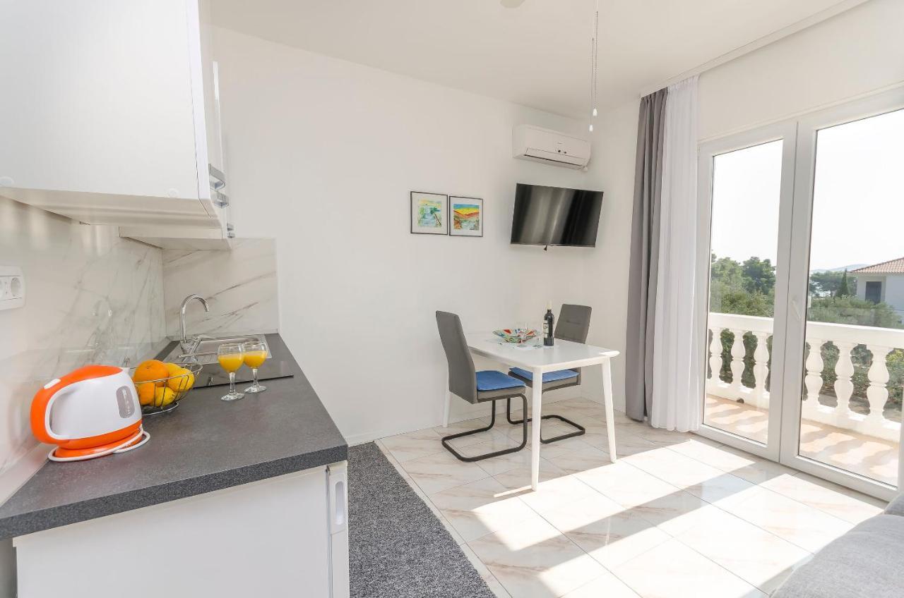 Apartments And Rooms On The Beach Vodice Zewnętrze zdjęcie